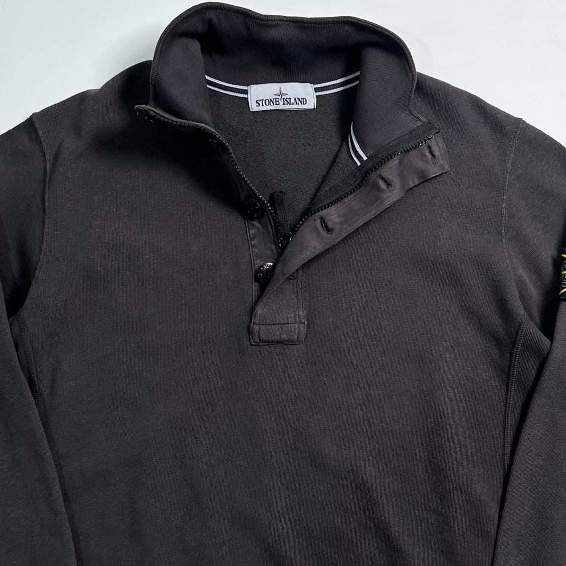 스톤아일랜드 와펜 반집업 맨투맨 상품이미지2