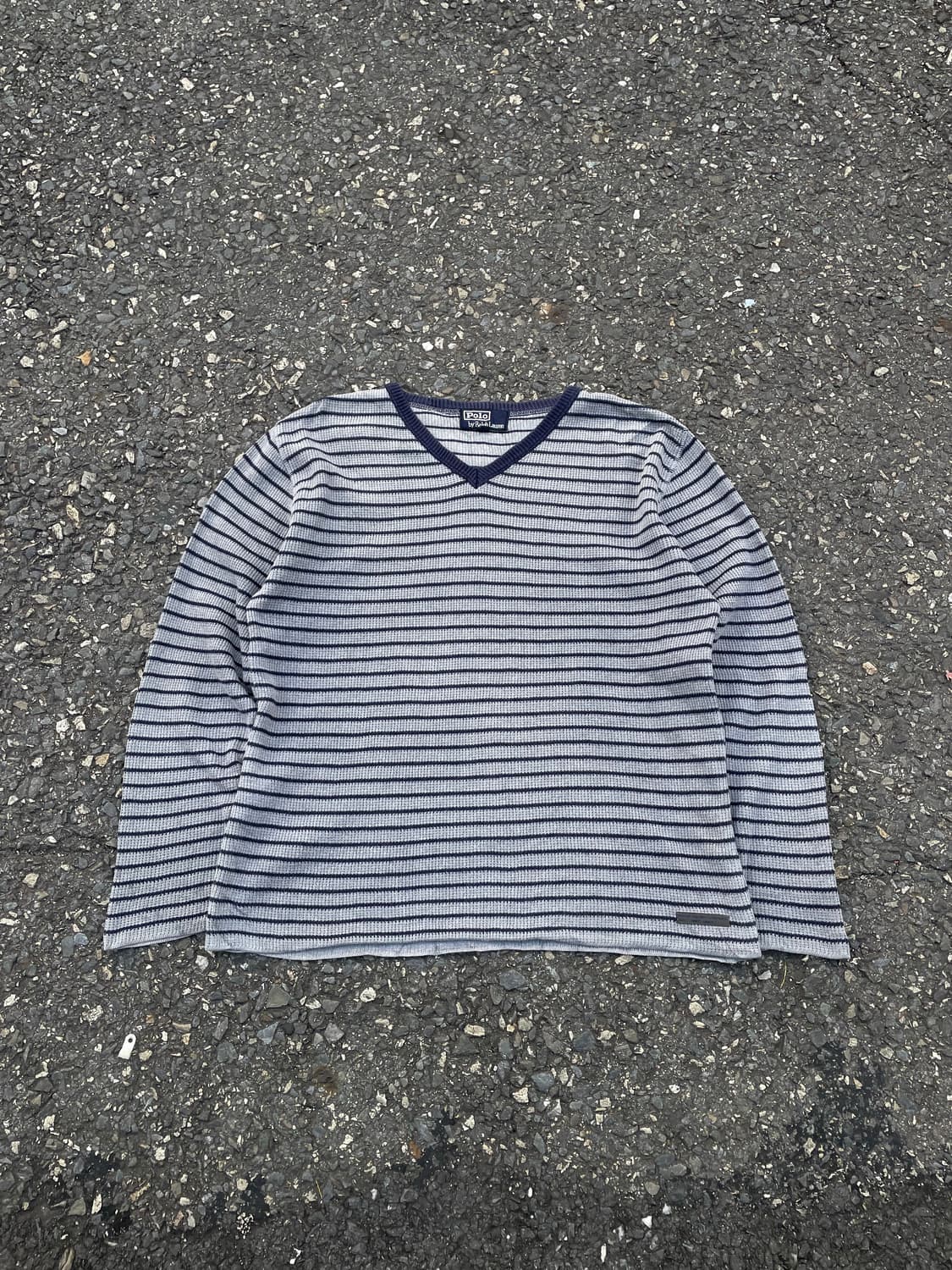 폴로 브이넥 니트 상품이미지1