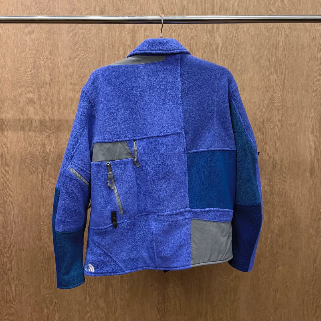 노스페이스 올드 파크 리메이크 라이더 플리스 자켓 멀티 포켓 디테일 퍼플 상품이미지3