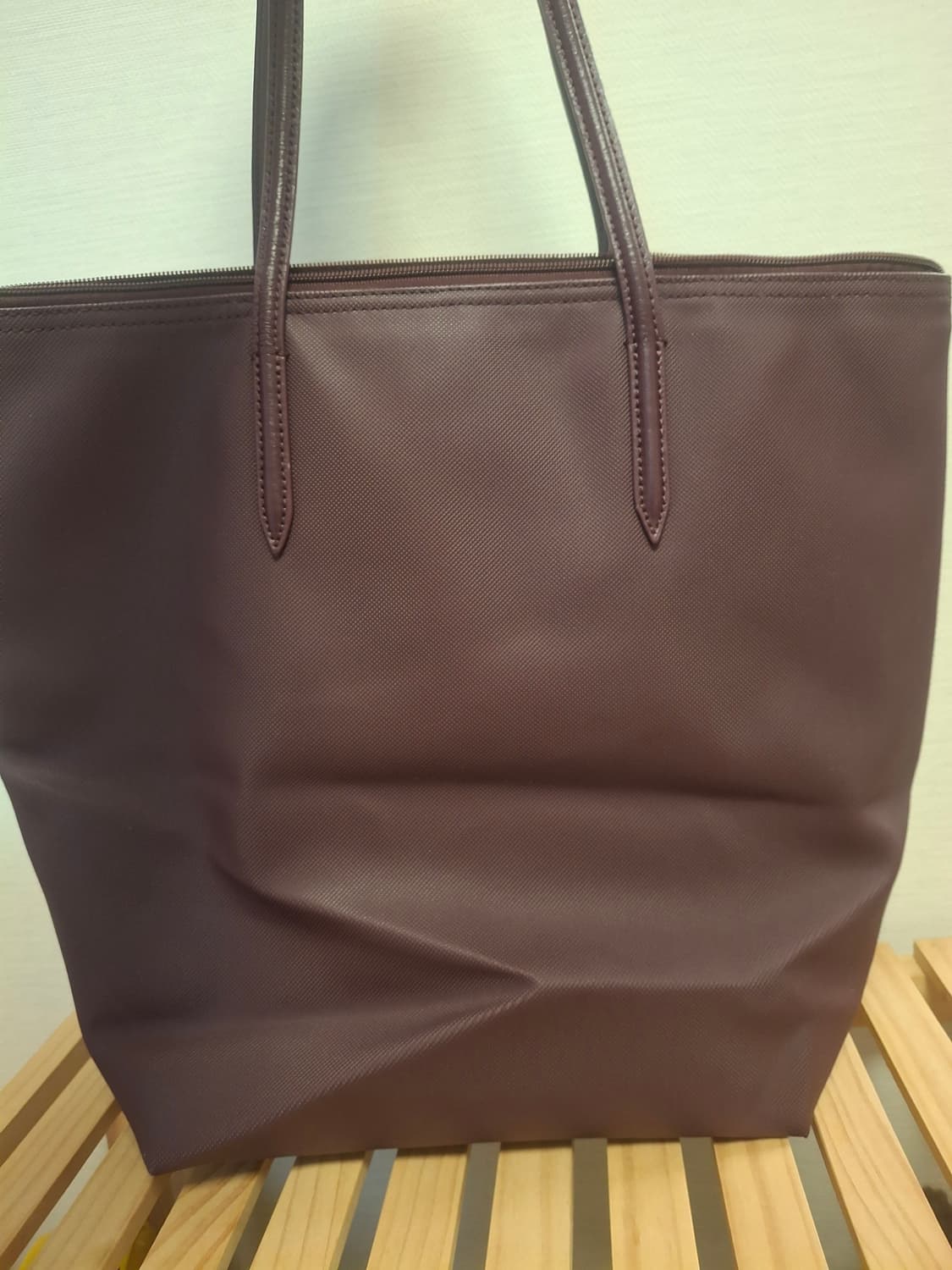 상태좋음)라코스테 보라색 세로형 쇼퍼백 상품이미지3