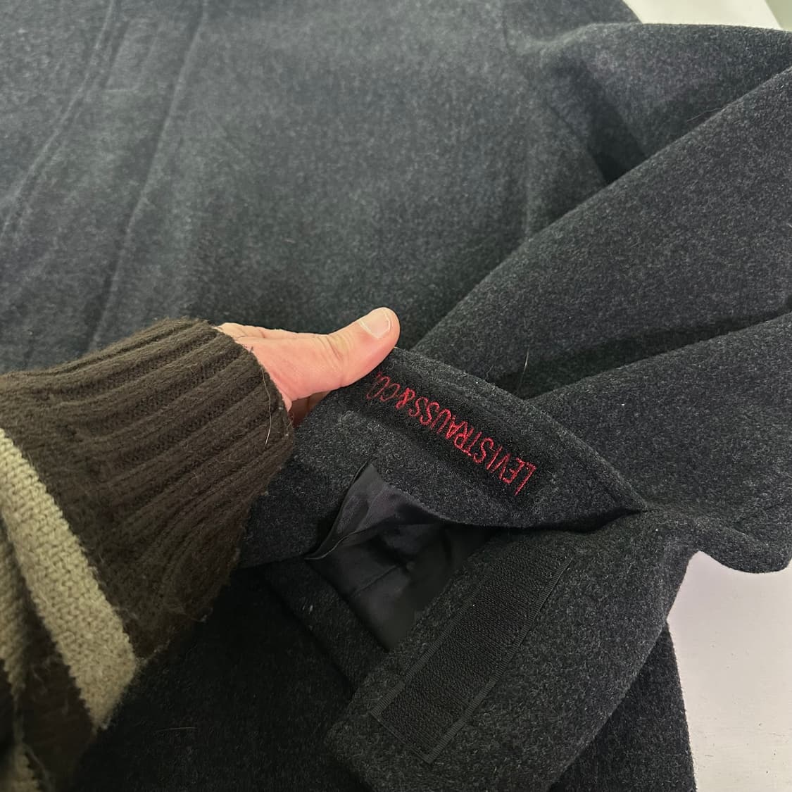 105 XL 리바이스 챠콜 로고배색 울자켓 상품이미지5