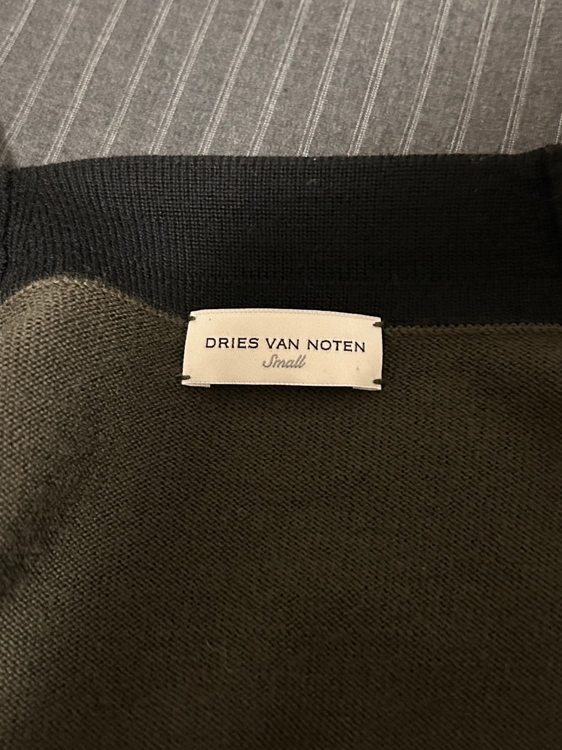 Dries Van Noten 메리노 울 니트 가디건 상품이미지3
