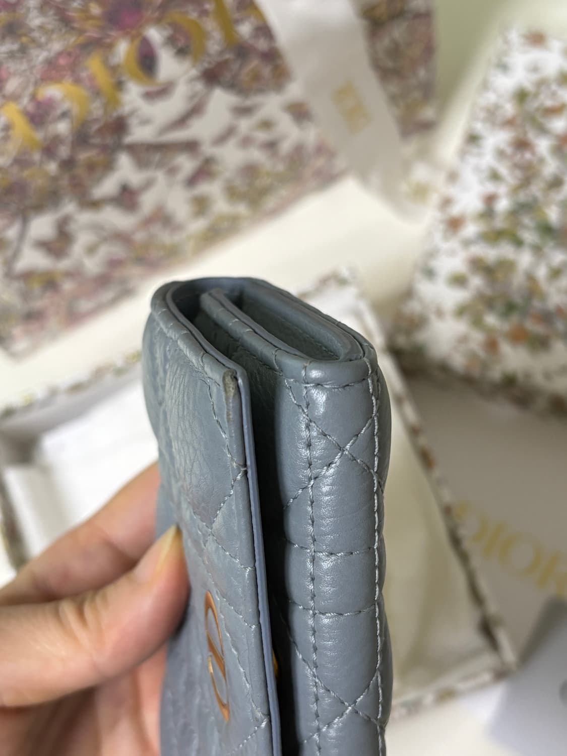 디올 카로 카드지갑 클라우드블루 (구성품O) 상품이미지10