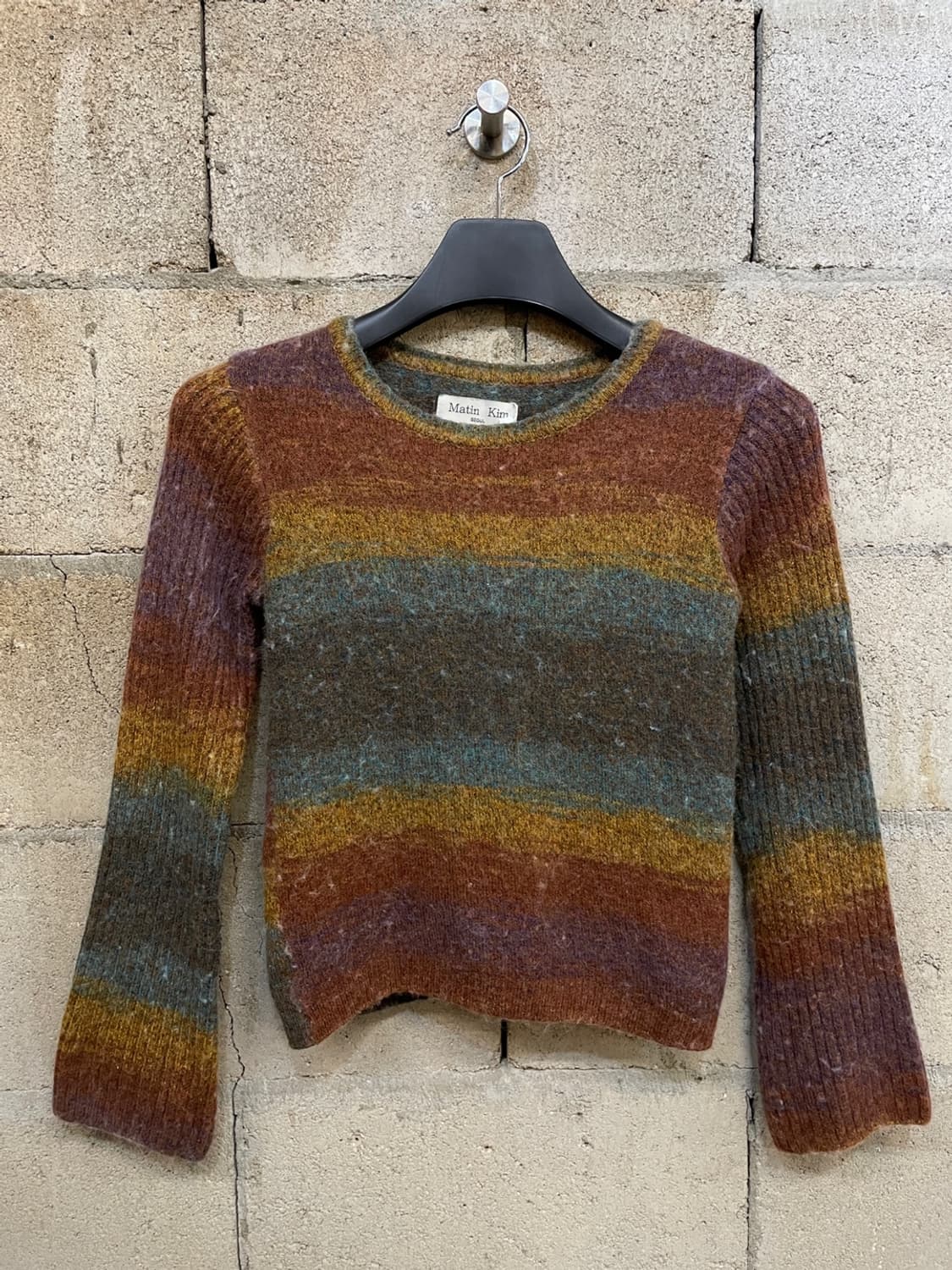 마뗑킴 그라데이션 스너그 니트  상품이미지1