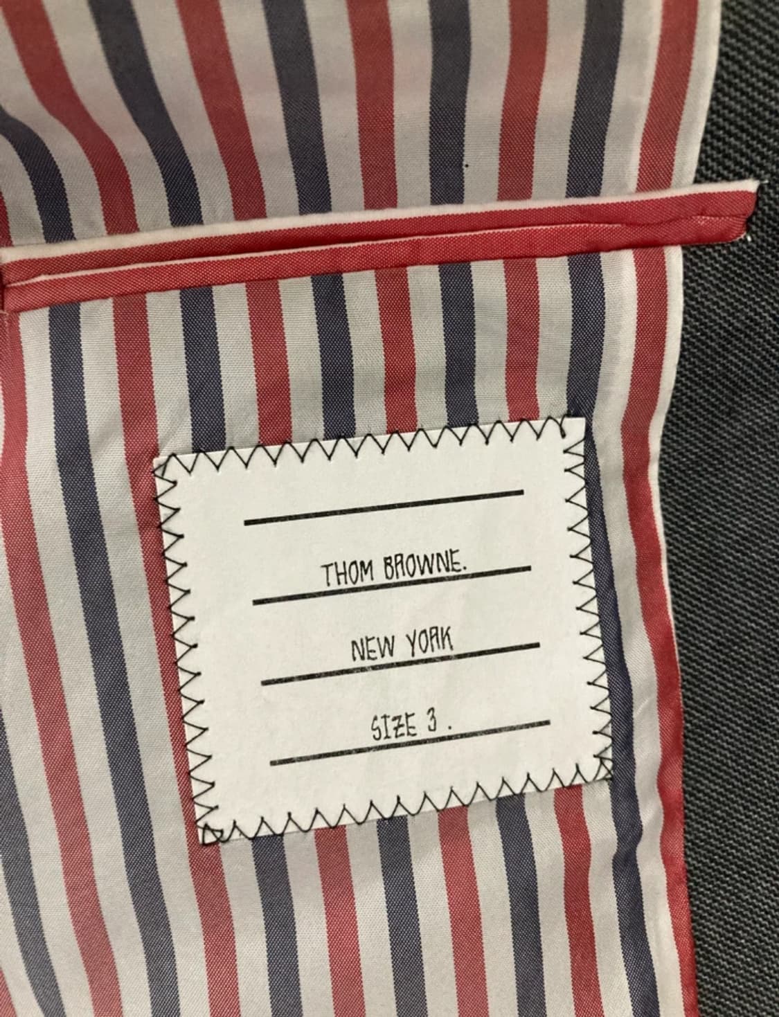[Thom Browne] 톰브라운 클래식 그레이 블레이저 (사이즈 3) 상품이미지3