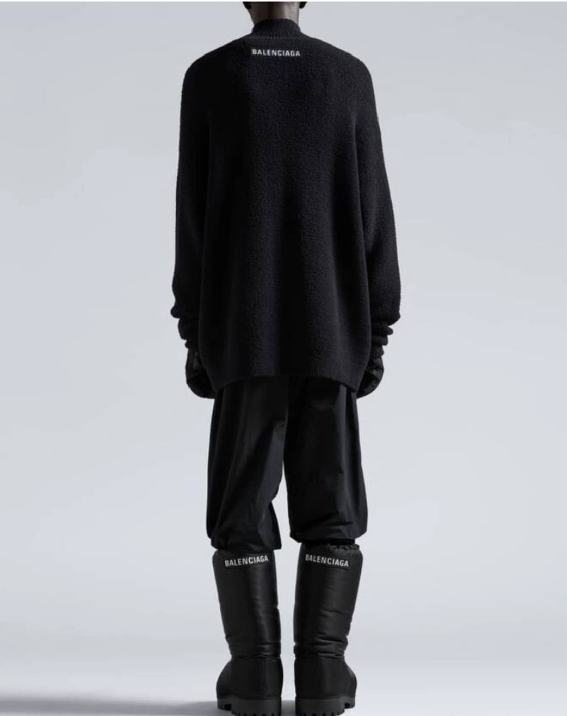 구매) 발렌시아가 스키컬렉션 반집업 니트 상품이미지1