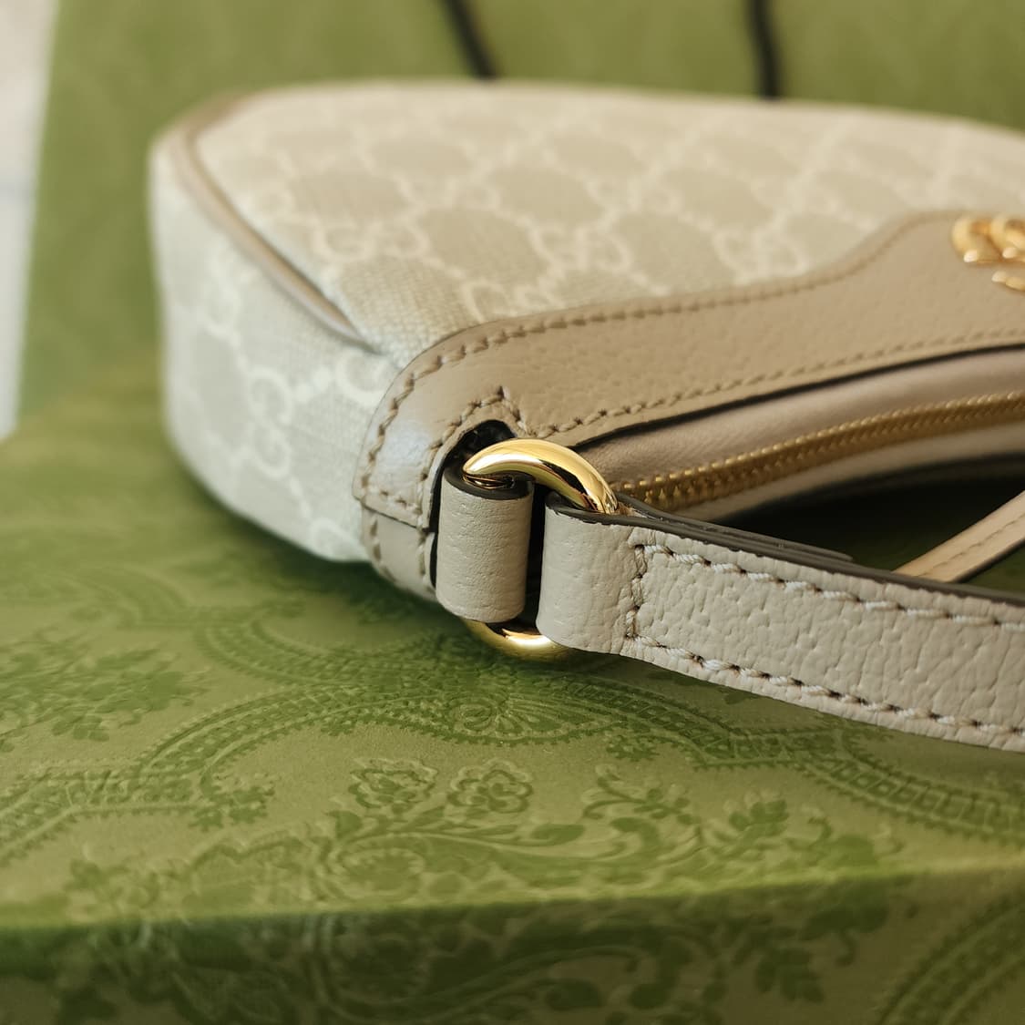 전시품급 구찌 GG 수프림 오피디아 숄더백 스몰 베이지 상품이미지7