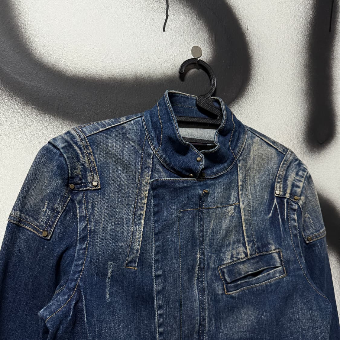 버커루 워싱 진청 크롭 바이커 데님 자켓 상품이미지3