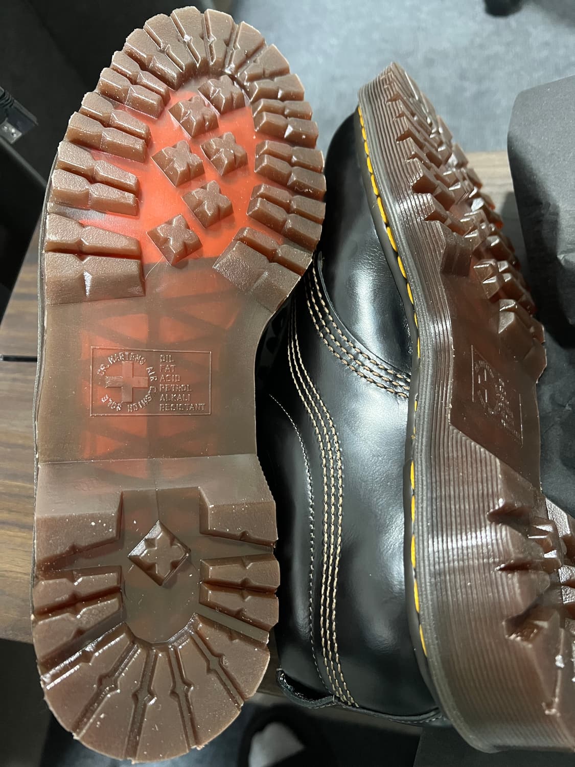 닥터마틴 로웰 270 판매합니다 상품이미지4