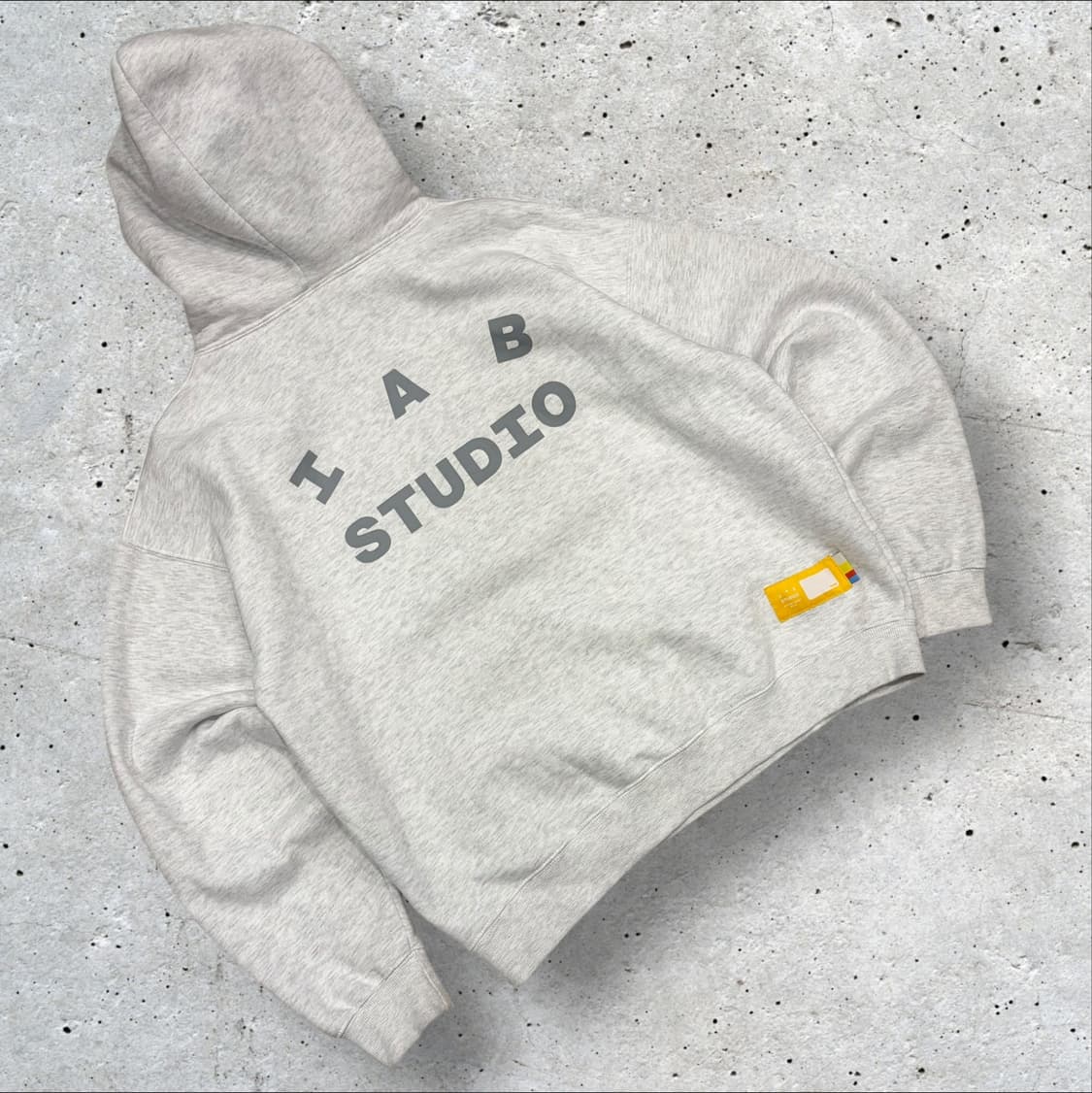 [L] 아이앱스튜디오 IAB STUDIO 후드티 라이트그레이 C946 상품이미지1
