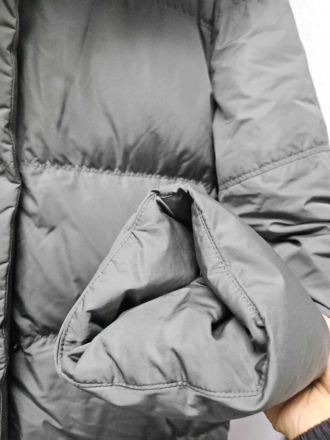 빈폴  카키 퍼 후드 롱 구스 다운 점퍼  95 상품이미지3