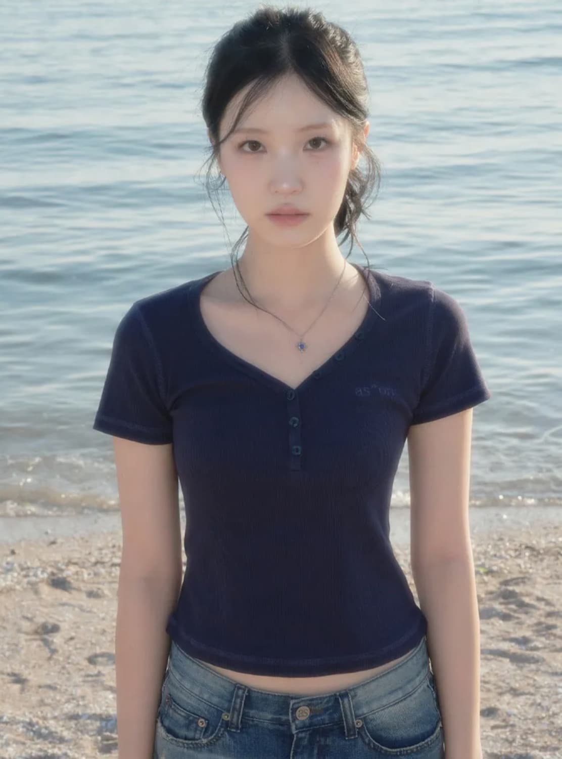 애즈온 leaf button t 리프 버튼 티 navy 상품이미지1