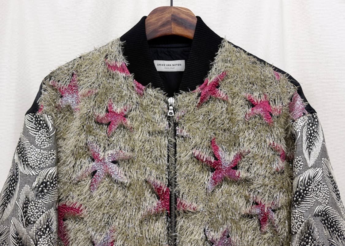 드리스반노튼 자수 봄버 자켓 상품이미지3