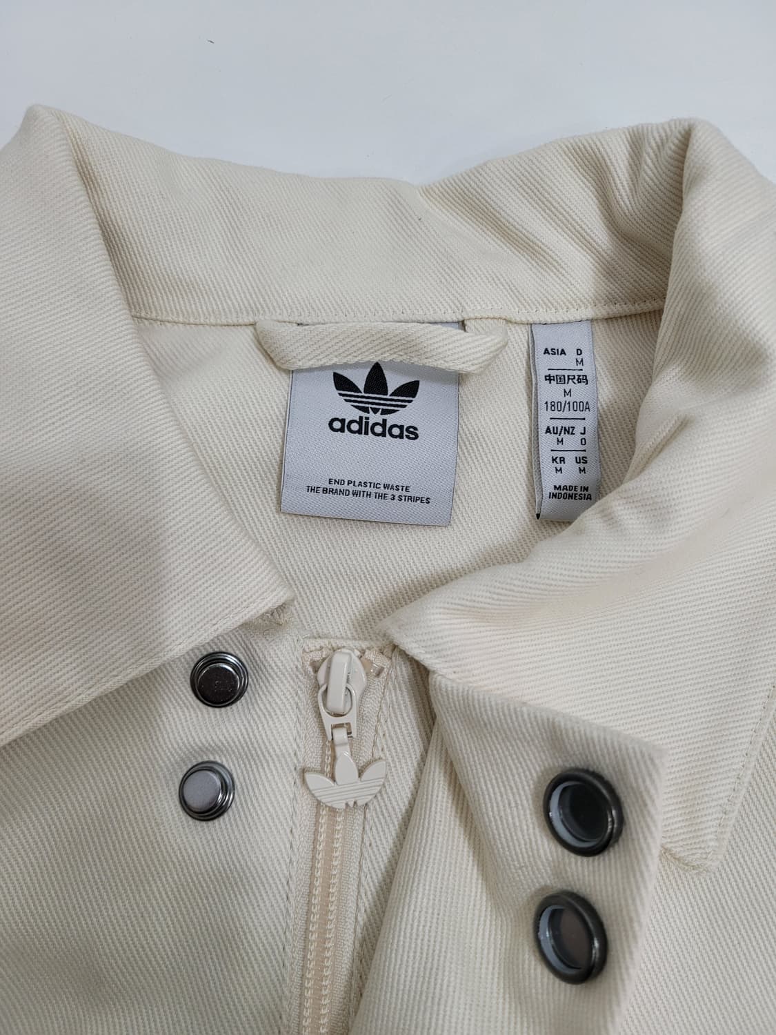 아디다스 22SS 오리지널 유니섹스 발렌타인데이 자켓 / M 오버핏
 상품이미지8