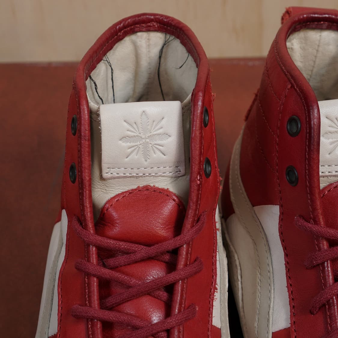 반스 X 타카하야시 볼트 레더 스니커즈 상품이미지4