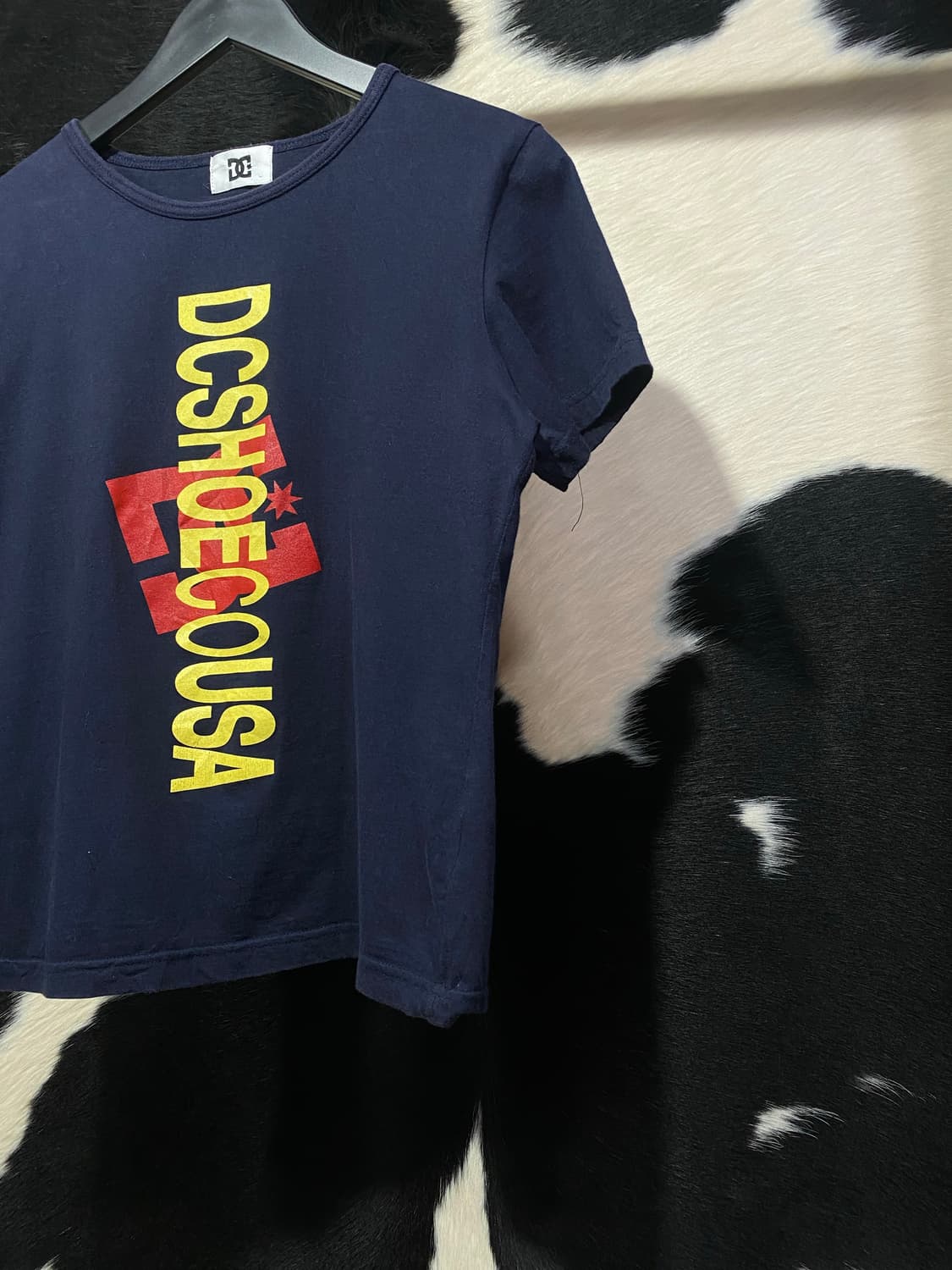 DC 레터링 네이비 반팔티셔츠 상품이미지3