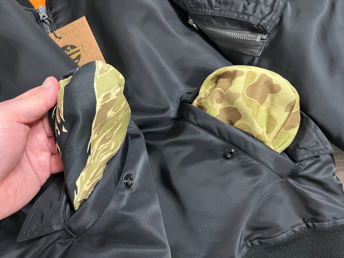 (새상품)버즈릭슨 x 바이닐아카이브 x 빔즈재팬 콜라보 MA-1 자켓 상품이미지6