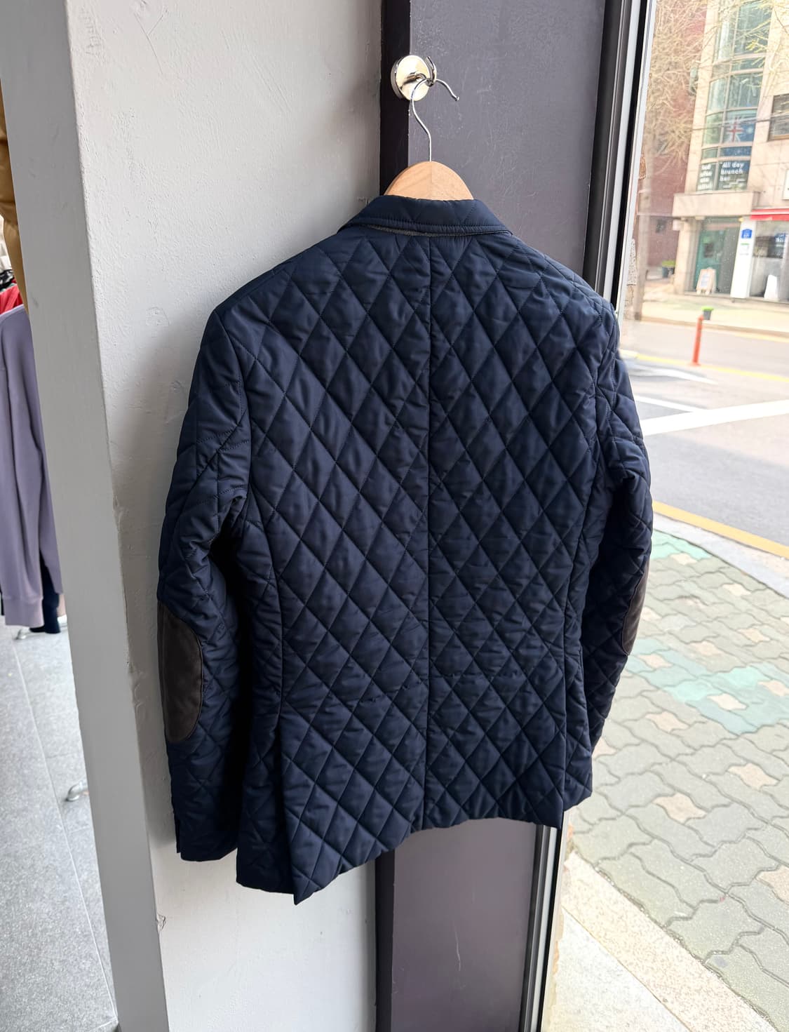 46/ 알레그리 퀄팅 스웨이드 엘보패치 경량패딩 상품이미지7