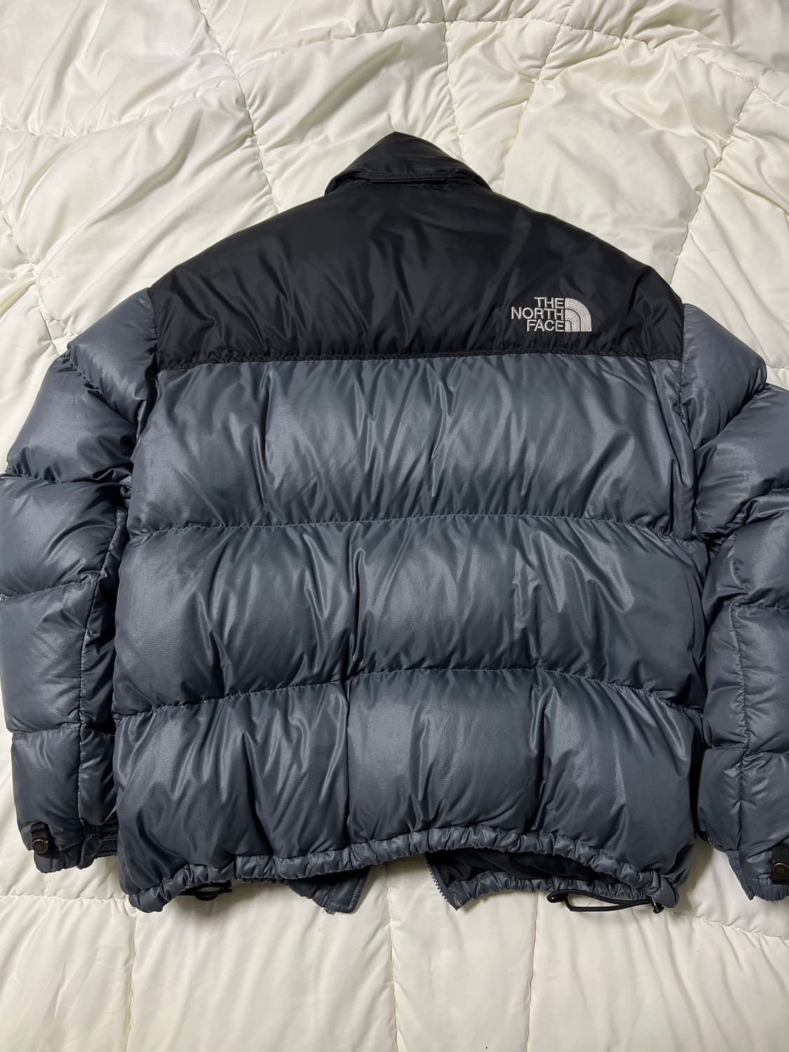 노스페이스 눕시 700 그레이 기리보이 착용 상품이미지2