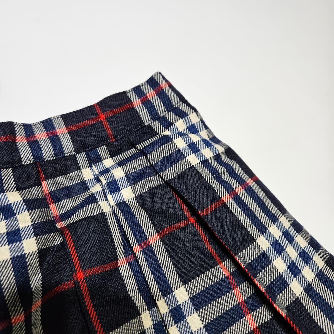 버버리 체크 네이비 스커트[s] 상품이미지2