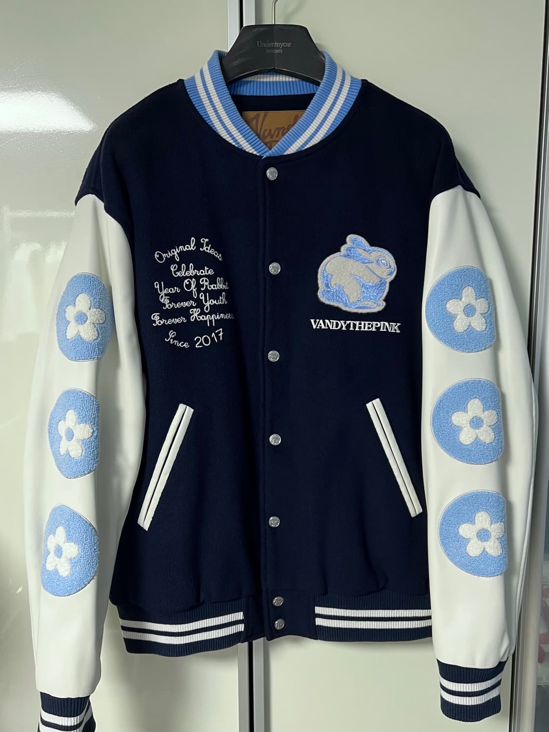 반디더핑크 래빗 바시티 L사이즈 상품이미지1