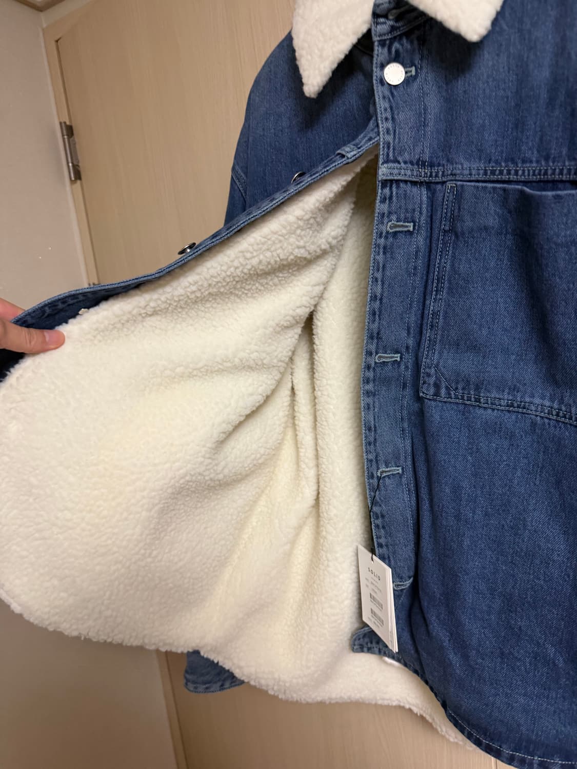 솔리드옴므 24fw 디태처블 시어링 데님 자켓 상품이미지7