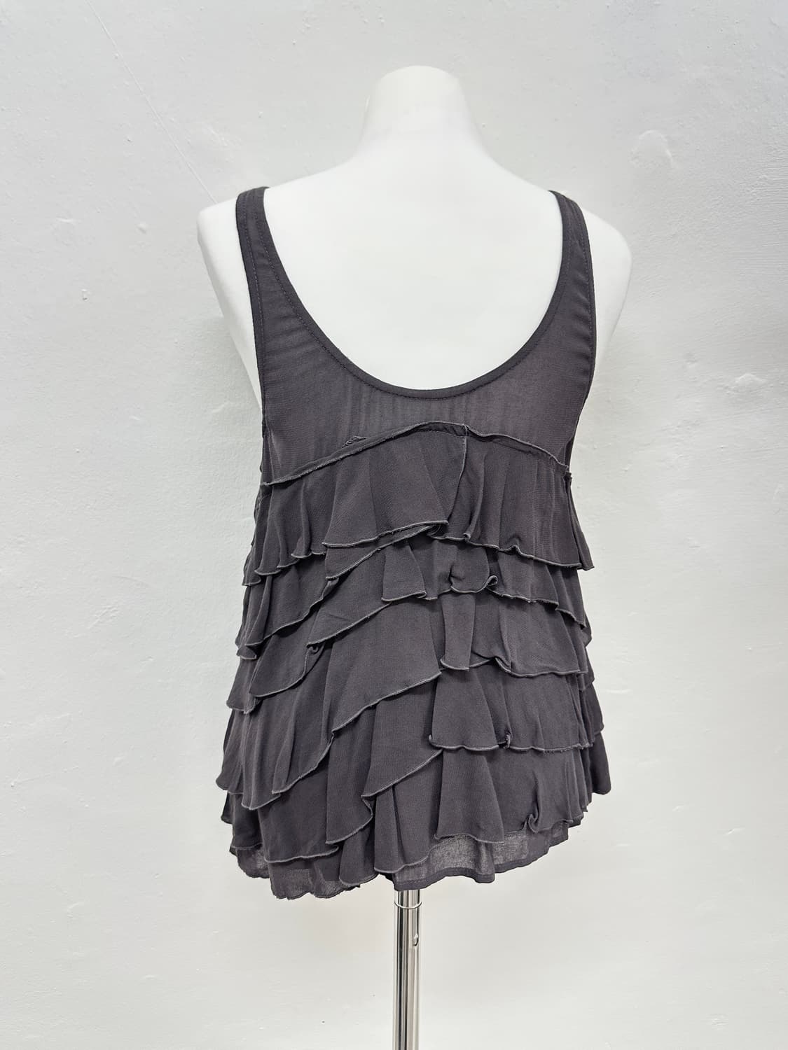 Vintage Layered Pleats stud point Tank t 상품이미지3