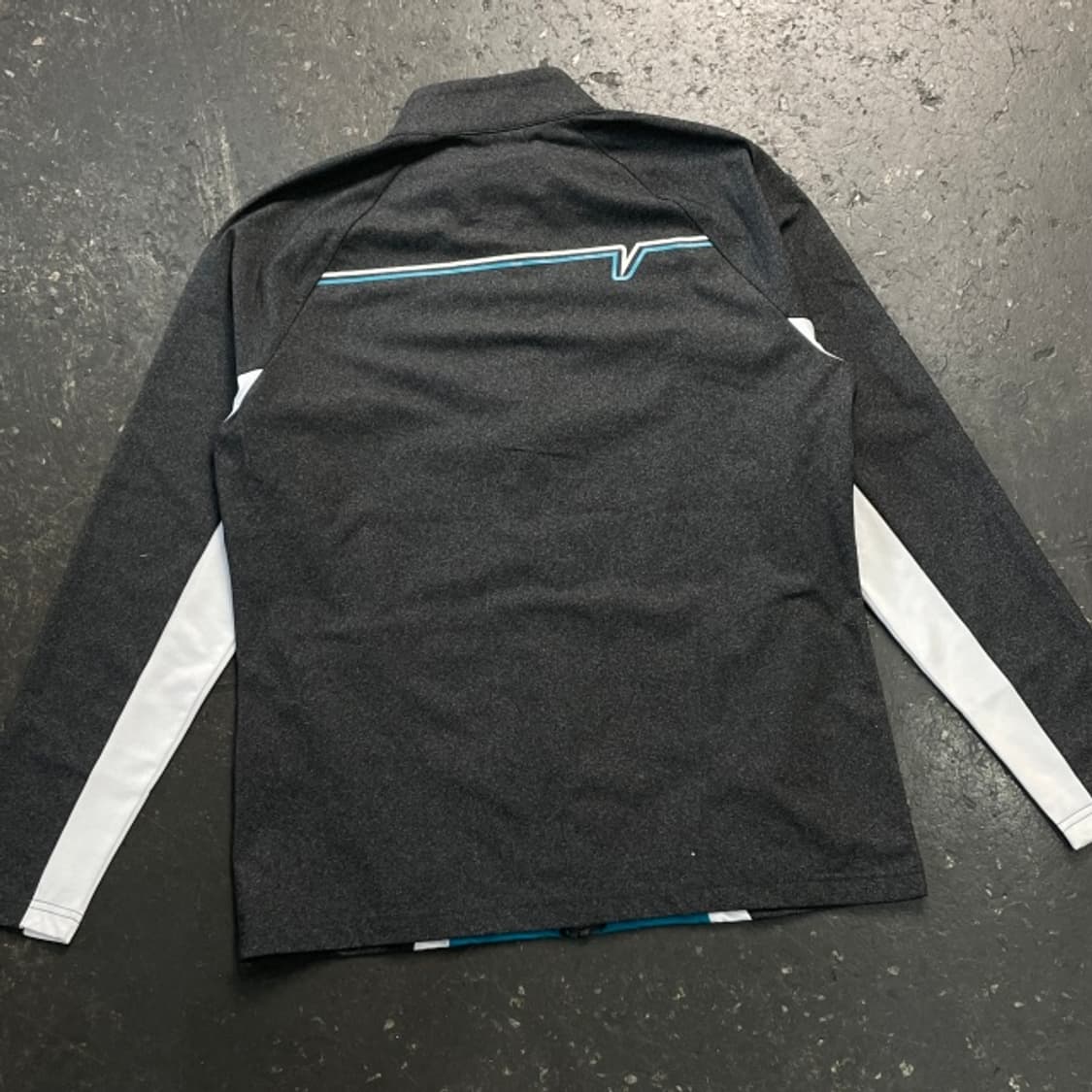 100 볼빅 집업 상품이미지5