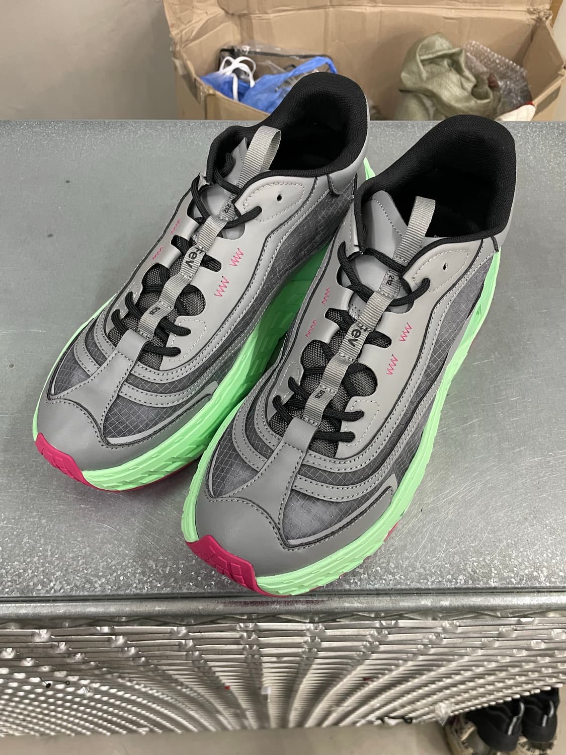 슈콤마보니 페브 러너 스니커즈 260 (gr-4218) 상품이미지2