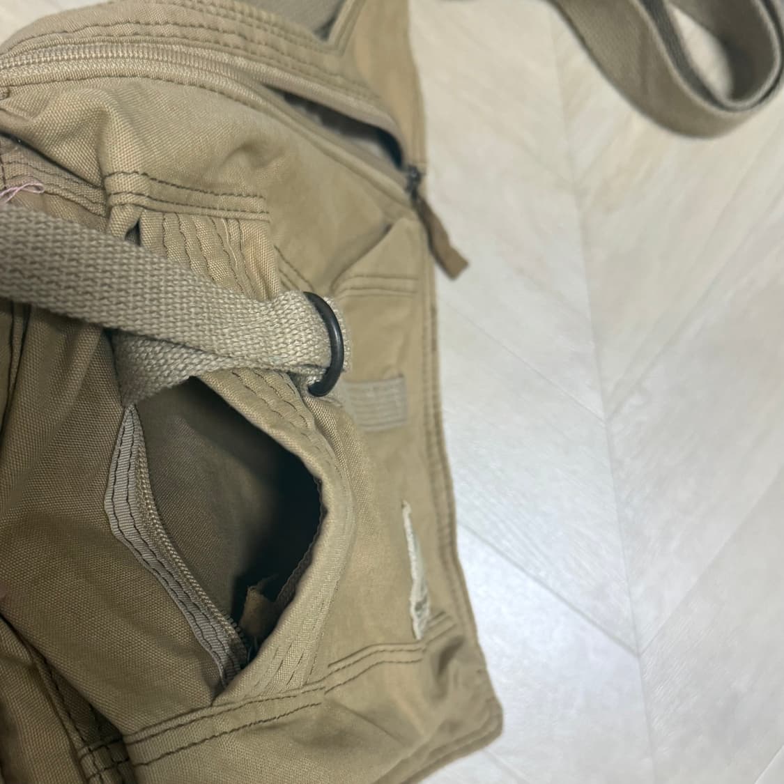 Thursday Island 빈티지 크로스백 상품이미지2