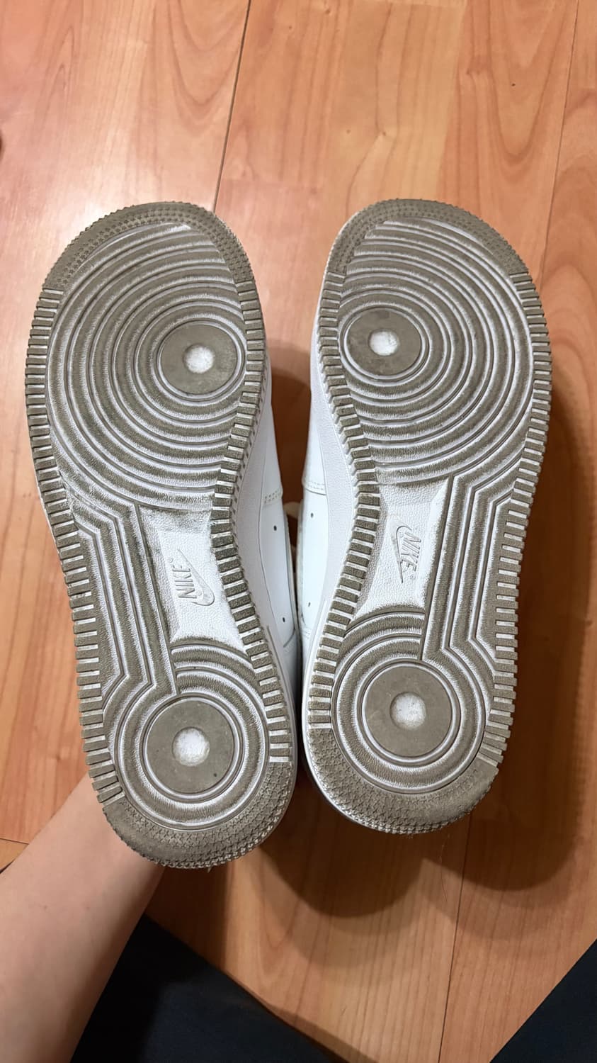 나이키 에어포스 1 '07 로우 화이트 260 상품이미지6