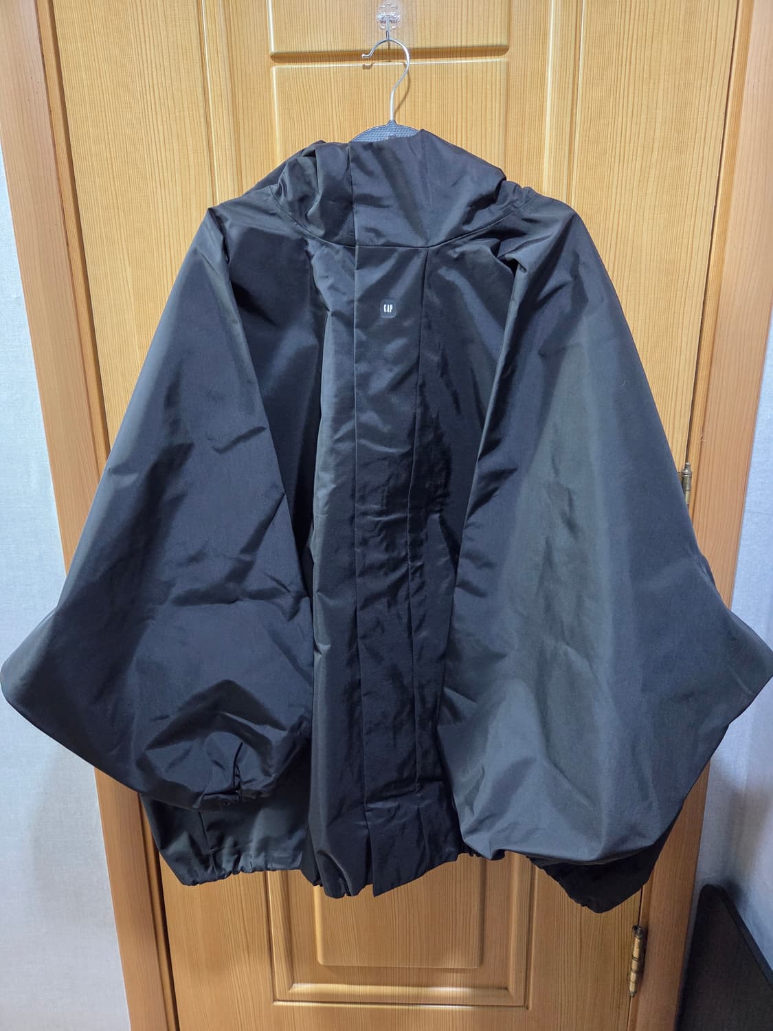 YEEZY GAP T CUT PARKA 상품이미지2