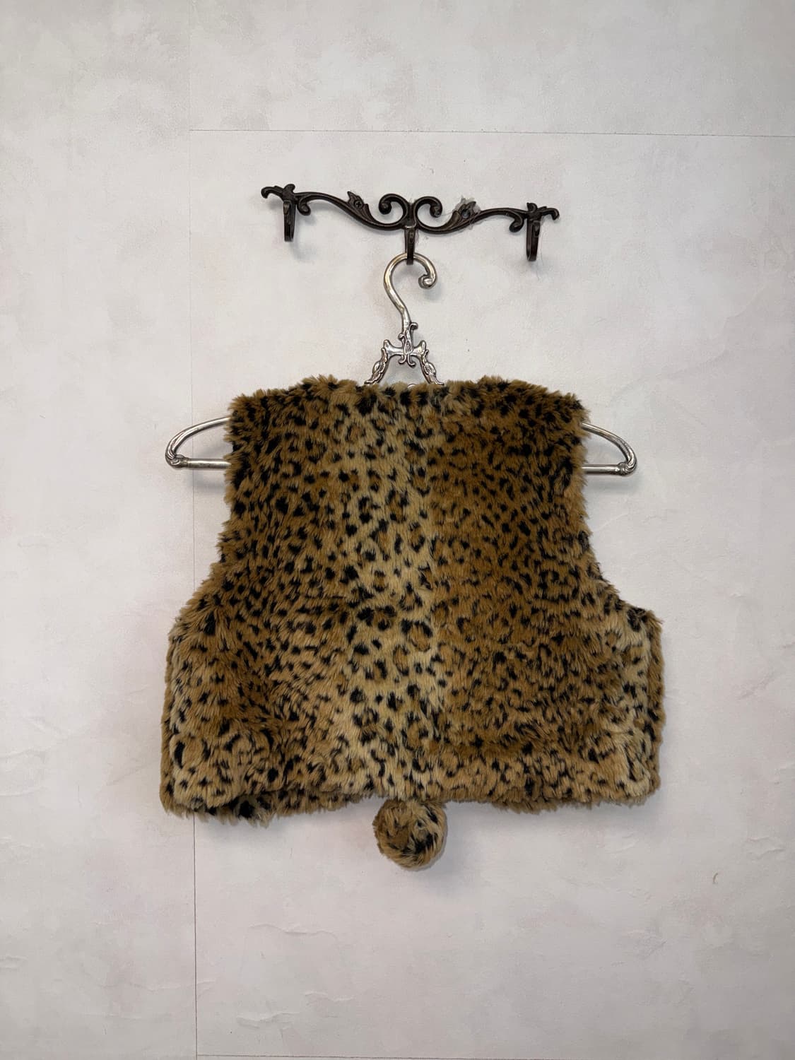 Brown faux fur leopard vest 상품이미지3