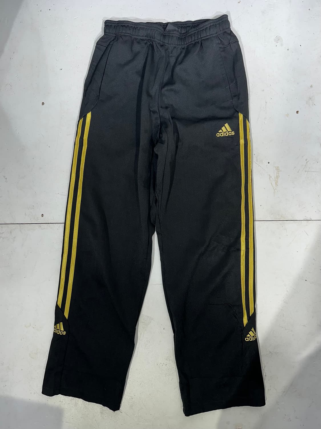아디다스 블랙 골드 삼선 와이드 팬츠 L 상품이미지4