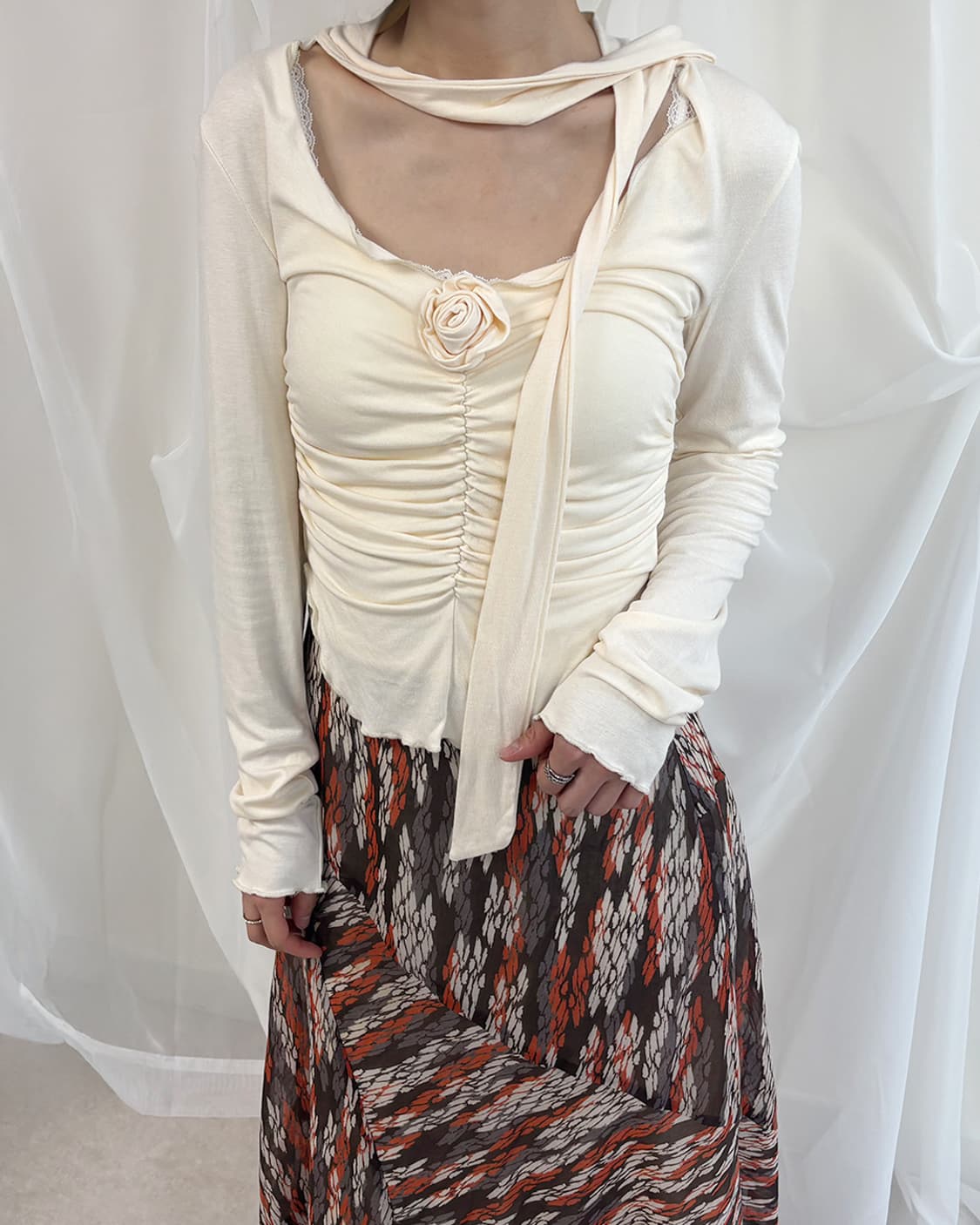YRZS one rose shirring scarf t-shirts 상품이미지1