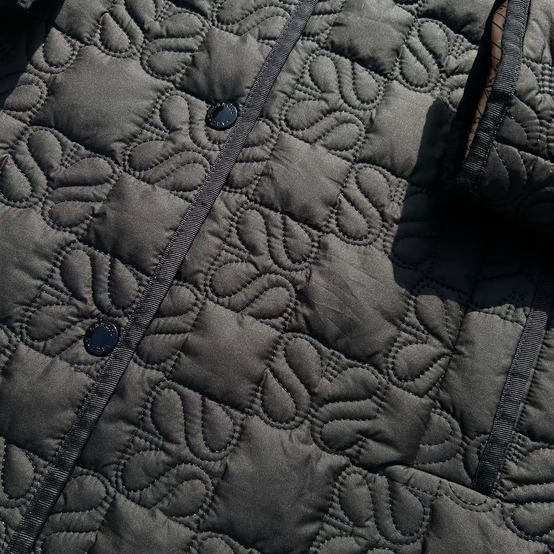 Sandro 패턴 로고 퀄팅 패딩 상품이미지4