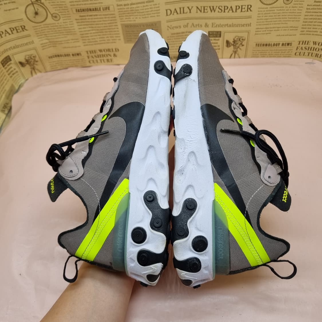 나이키 리액트 엘리먼트55 운동화 255 상품이미지5