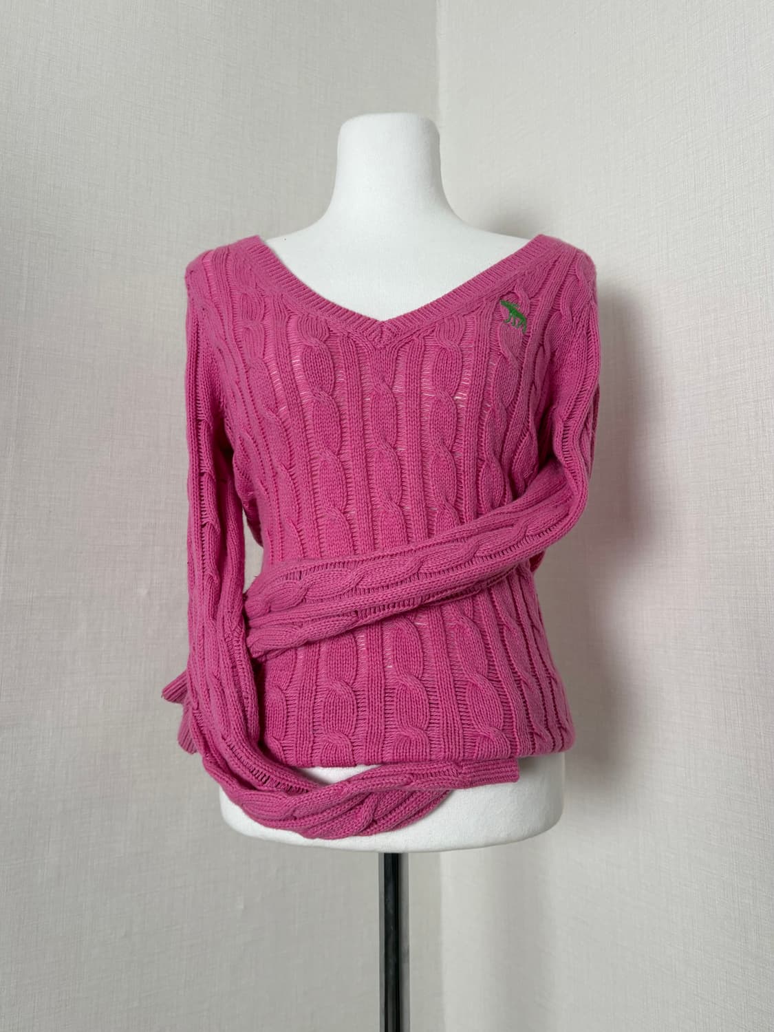 아베크롬비 핑크 브이넥 니트 상품이미지1