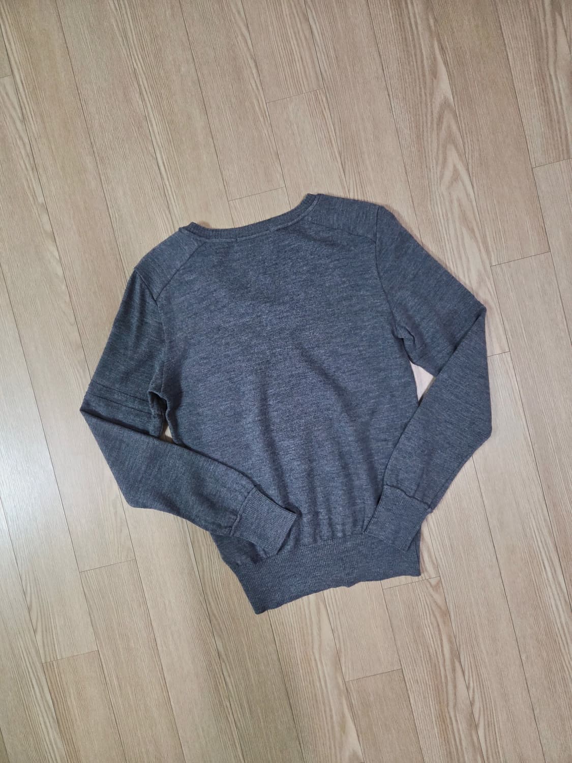 THE TWELVE JAPAN 그레이 브이넥 니트 상품이미지4