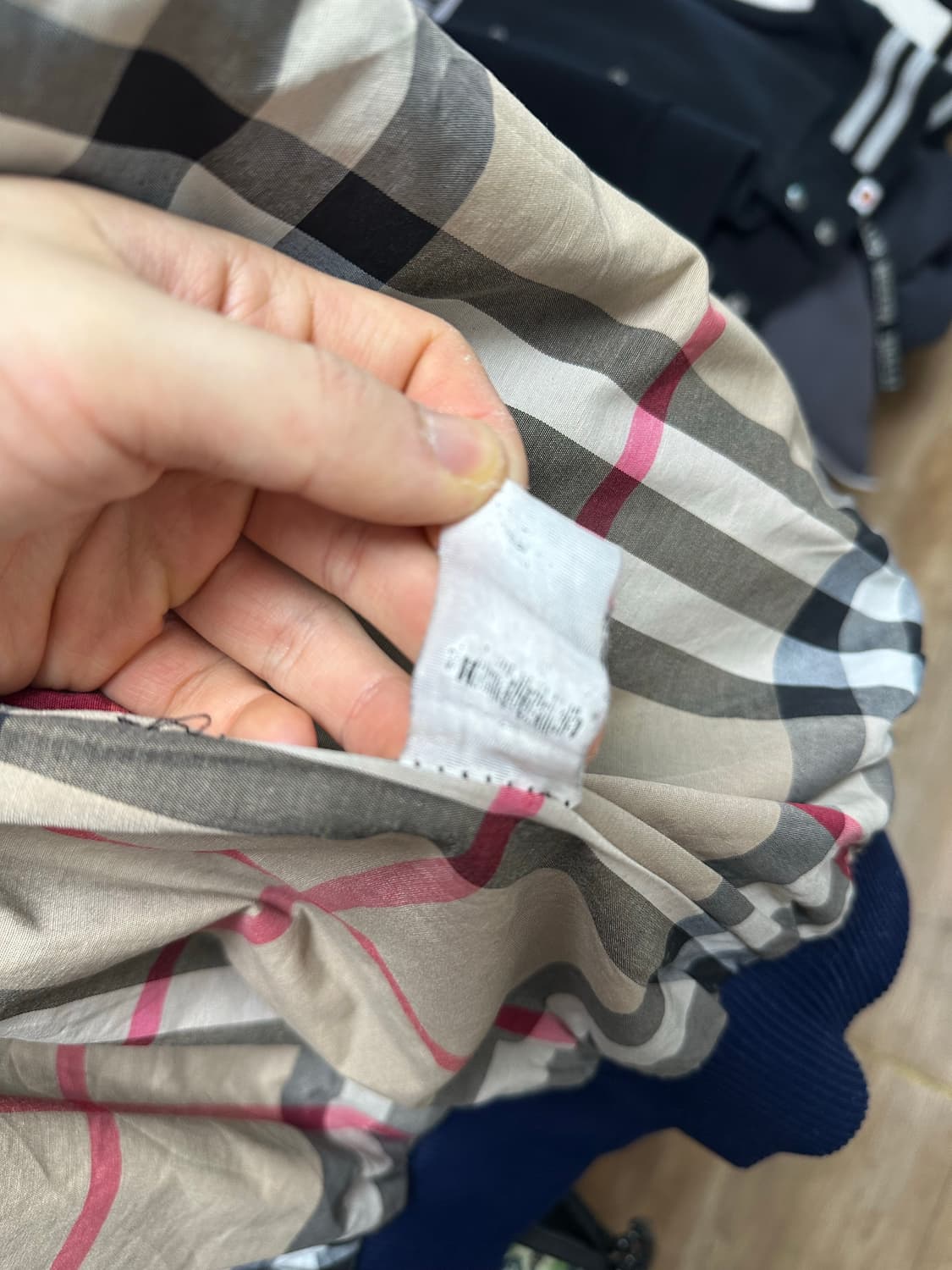 급처) 버버리 남성 바람막이자켓 XXL 네이비 실측100 상품이미지7