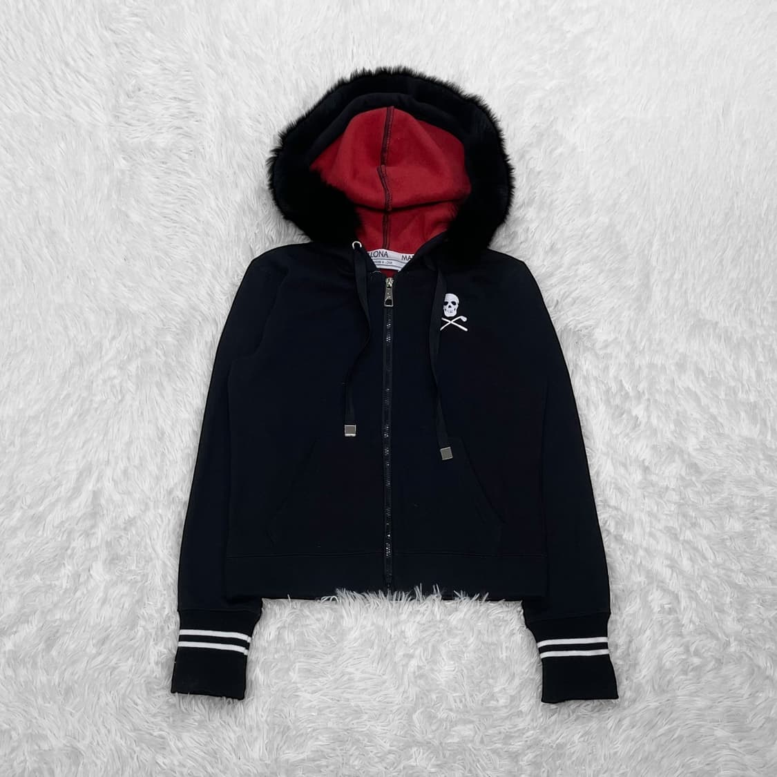 마크앤로나 스컬 로고 퍼 후드집업 블랙 상품이미지2