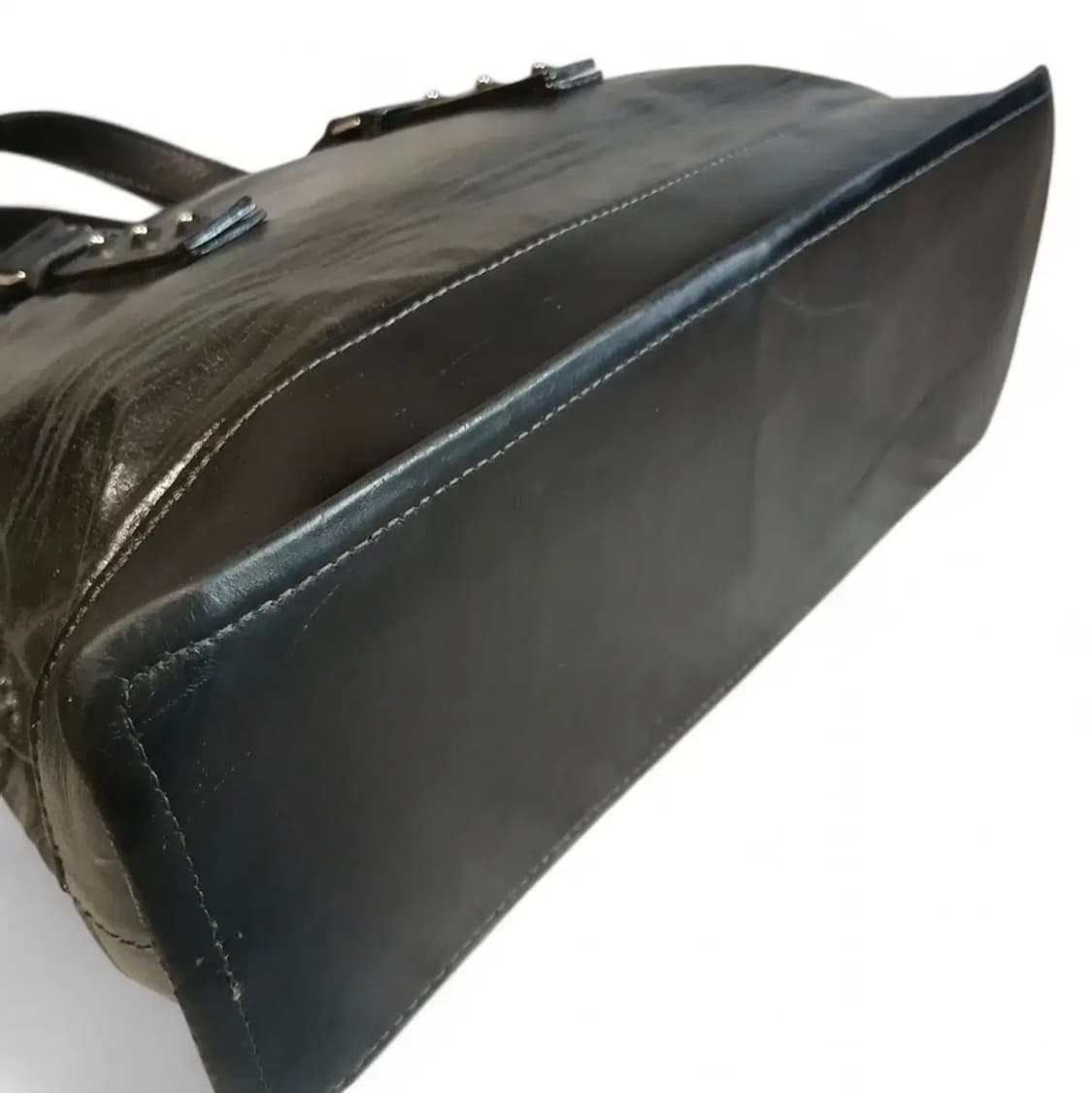 장폴고티에 버클 빈티지 가공 레더 토트백 상품이미지6