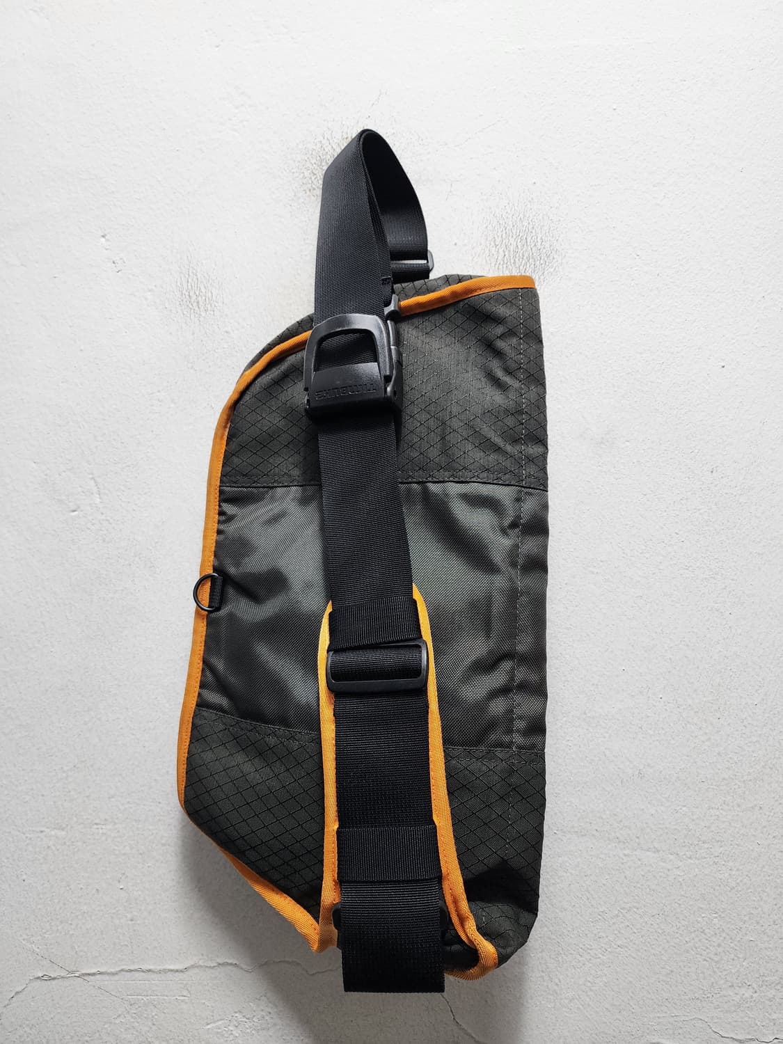 팀벅2 블랙 슬링백 메신저백 상품이미지2