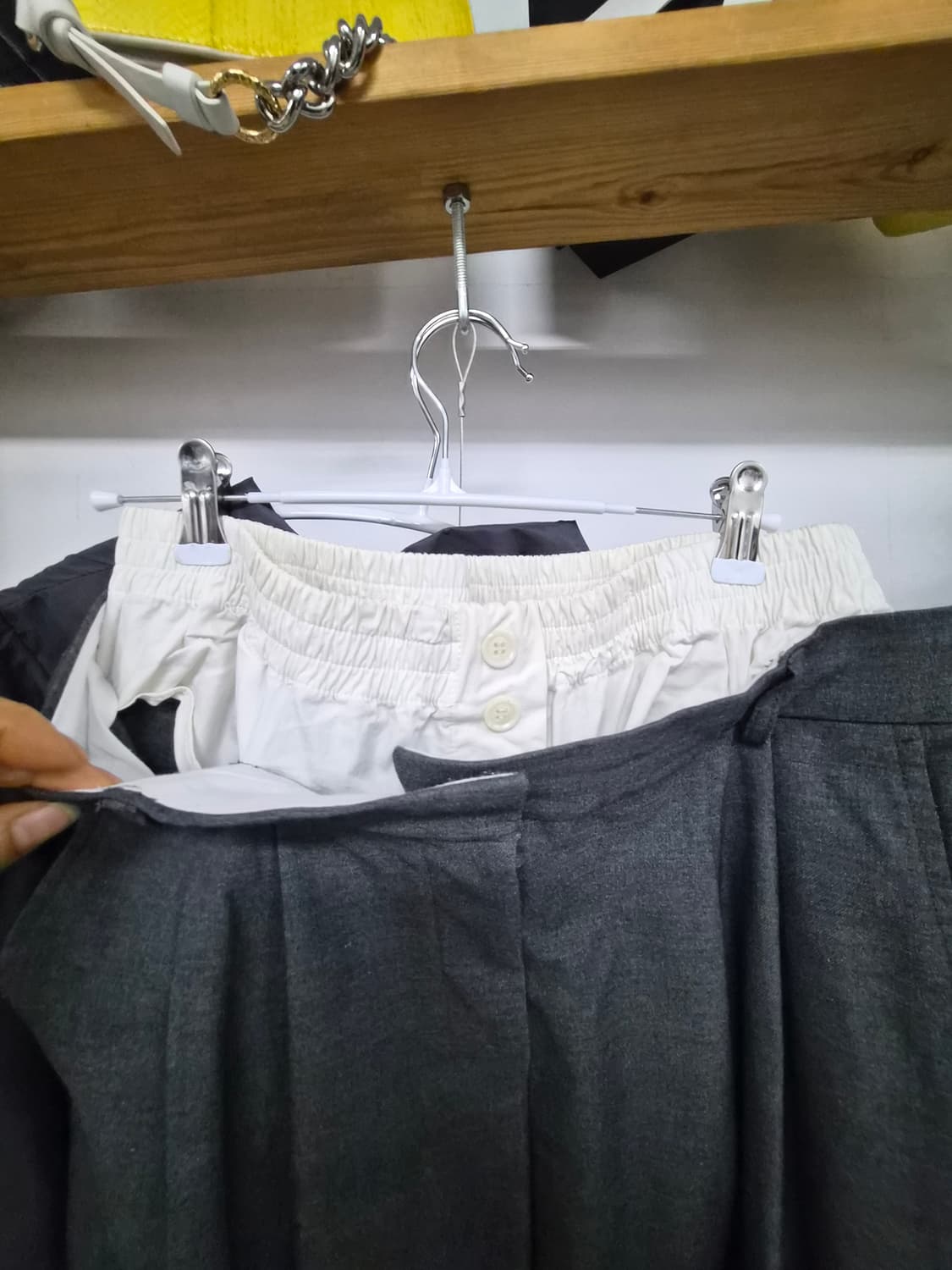 언발 니트레이어드 셔츠. 미드나잇무브 핀턱 와이드팬츠 상품이미지6