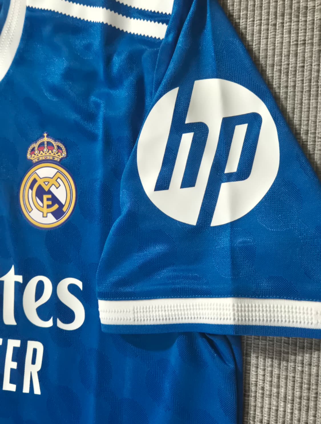 25-26 레알마드리드 써드 음바페 반팔 유니폼 L 상품이미지6