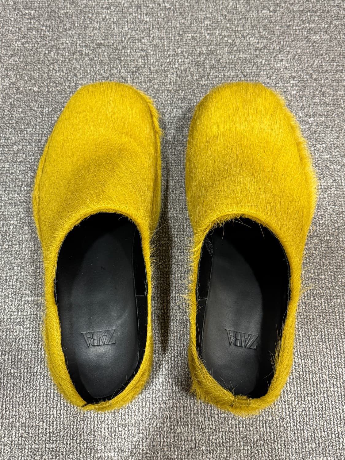 자라 아카이브 옐로우 퍼 롱 헤어 퍼스벳 슬립온 로퍼 44 상품이미지3