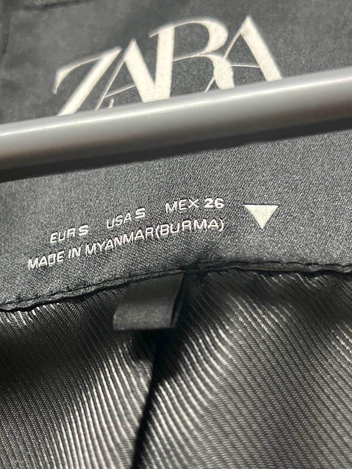 Zara 세미오버핏 가죽자켓 s 상품이미지2