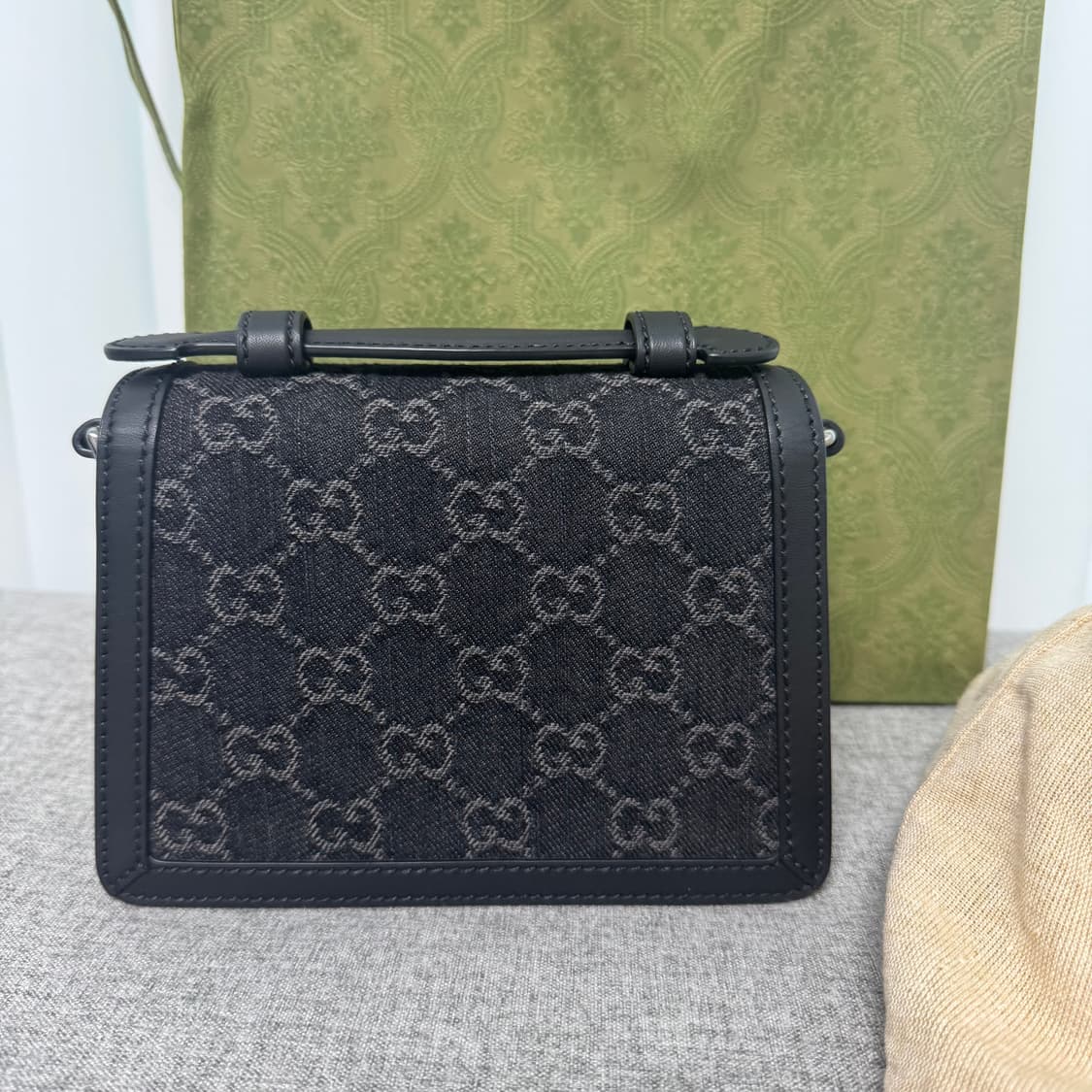 구찌 오피디아 GG 미니 체인 숄더백 블랙 그레이 데님 정품 상품이미지4