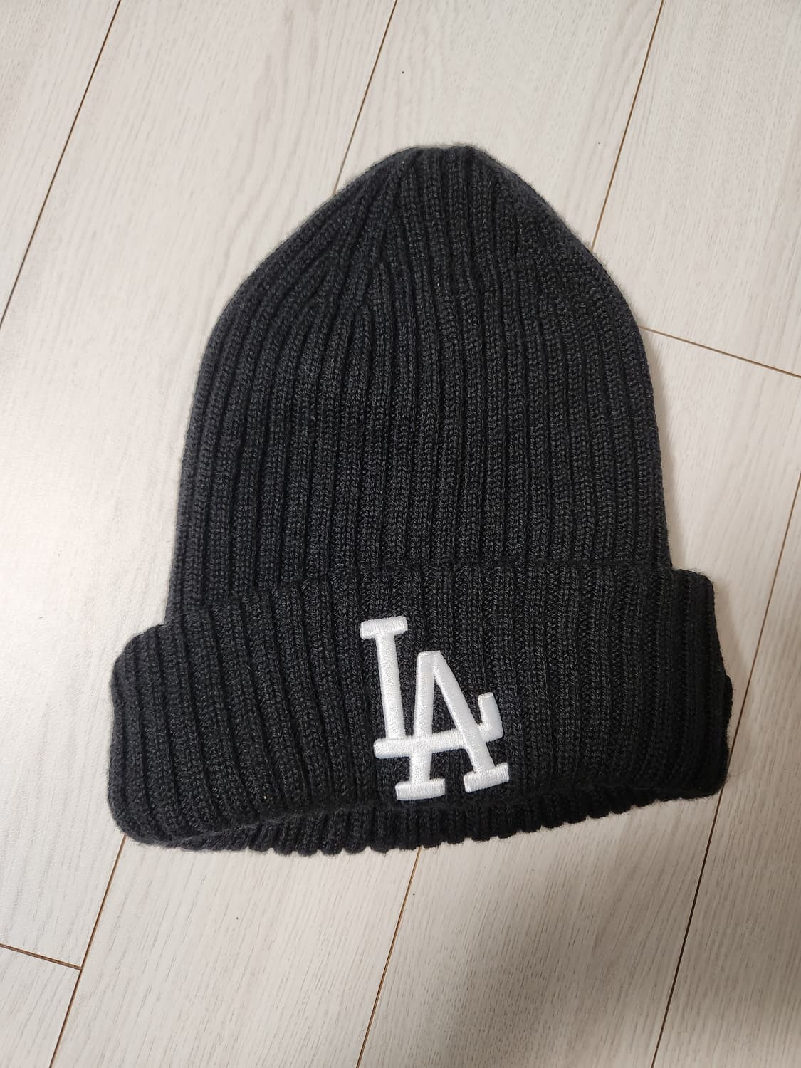 New Era 뉴에라 블랙 비니(새상품급)free사이즈 상품이미지1