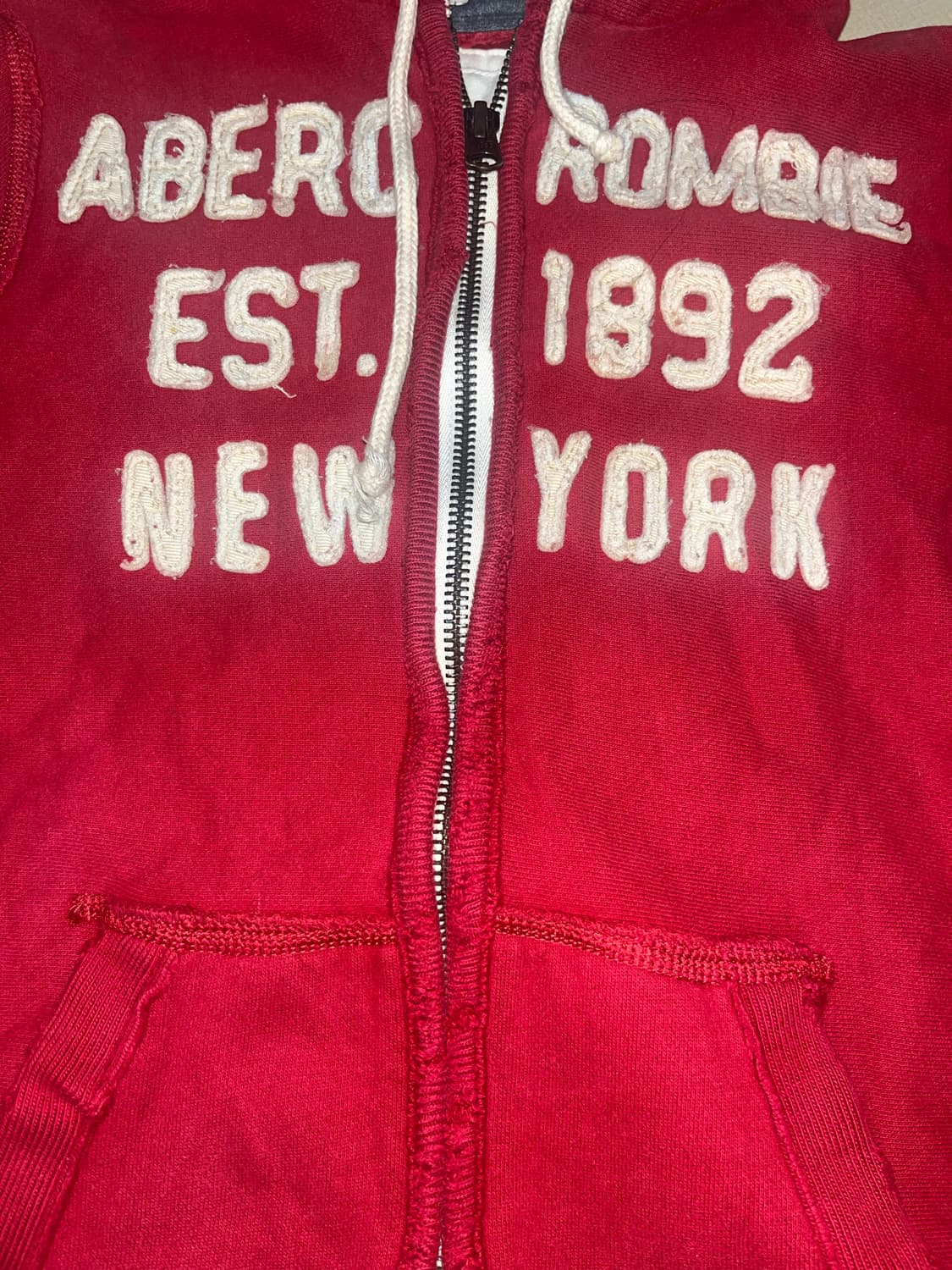 아베크롬비 양홍원 착용 기모 후드집업 레드 아담스 마운틴 s 상품이미지1